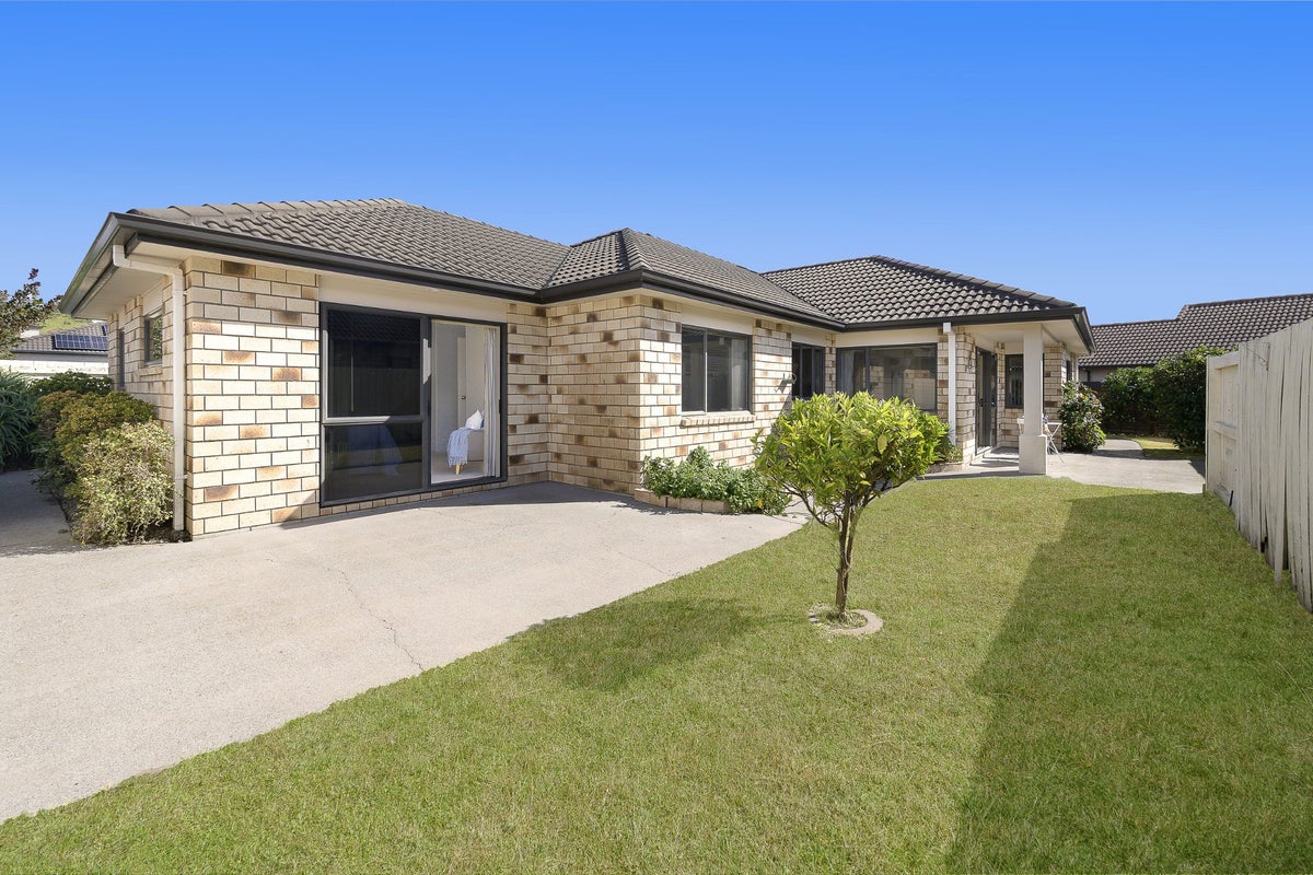 12 Putaka Place, Papamoa Beach, Papamoa - Carousel 2