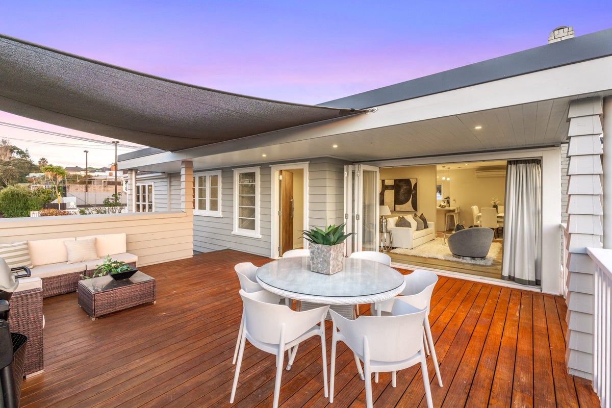 56 Temple Street, Meadowbank, Auckland - Carousel 2