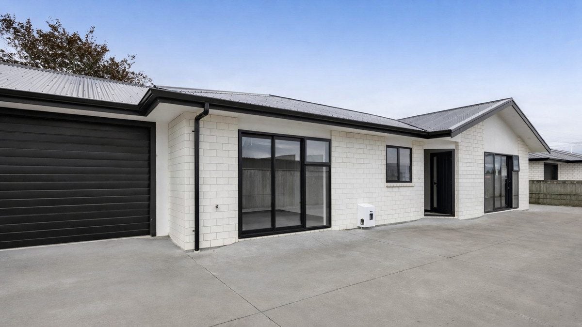 74 Wilson Street, Hawera - Carousel 1