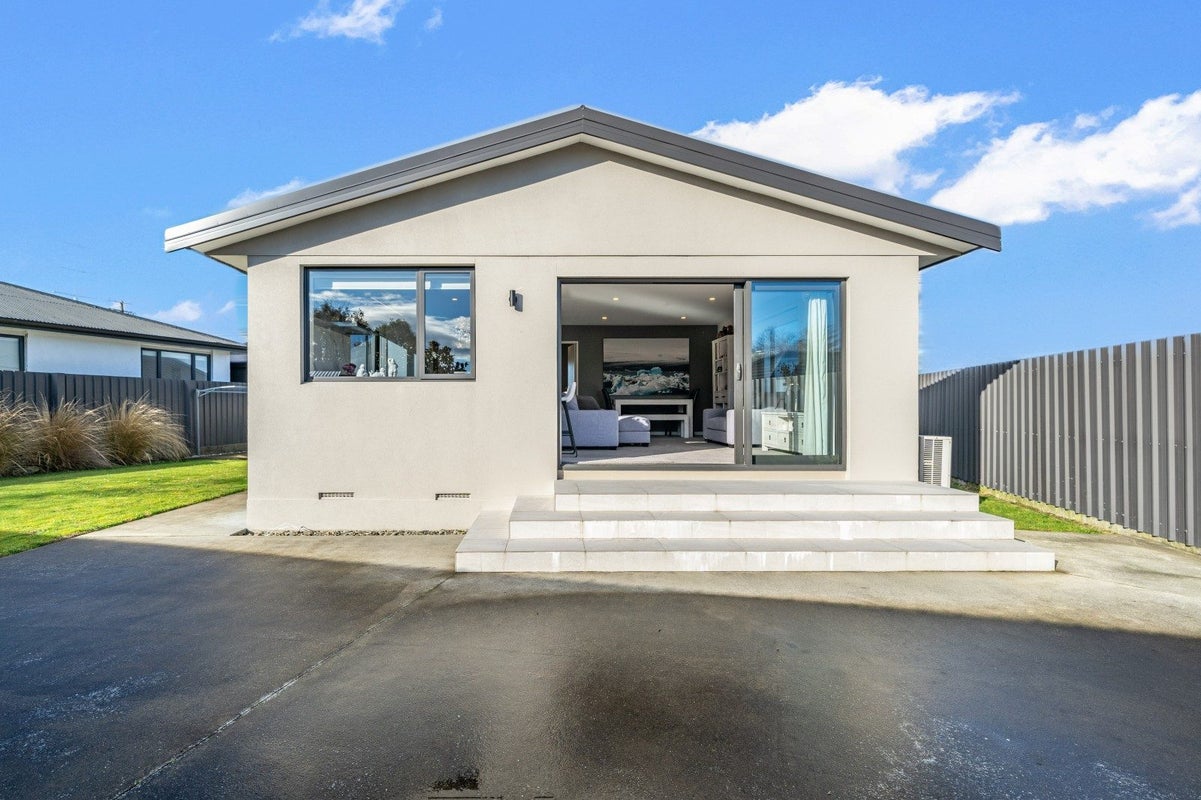 102 Findlay Road, Ascot, Invercargill - Carousel 1