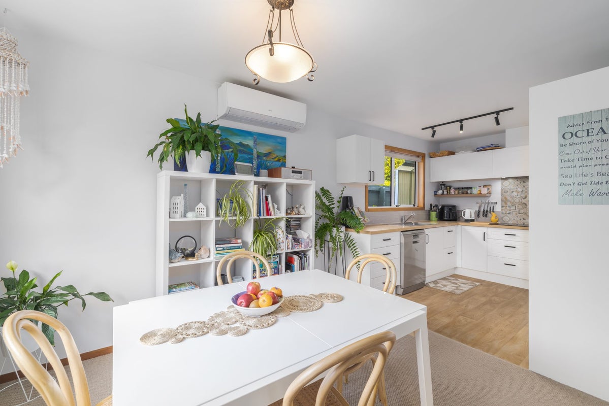 28A Birdwood Avenue, Beckenham, Christchurch - Carousel 2