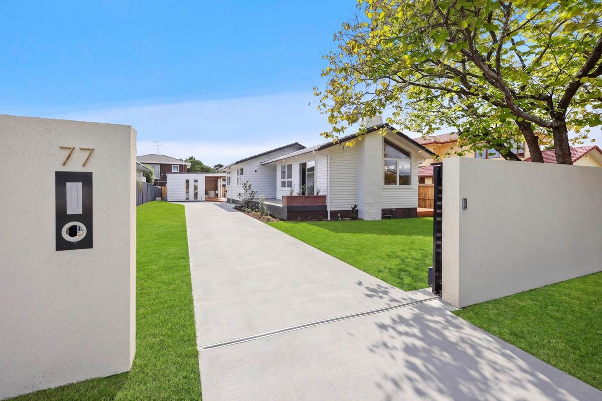 77 Celtic Crescent, Ellerslie, Auckland - Carousel 2