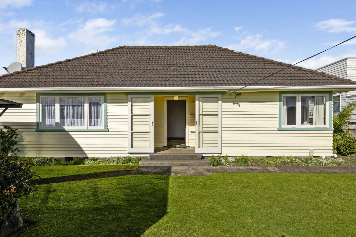 9A Chilman Street, Strandon, New Plymouth - Carousel 2