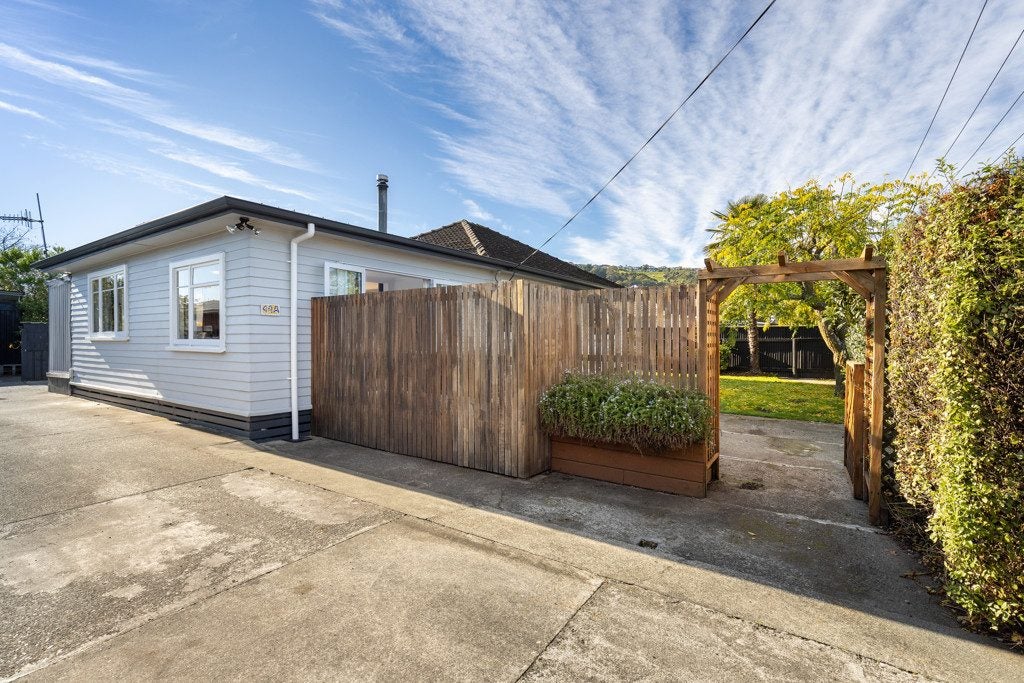 44A Parkers Road, Tahunanui, Nelson - Carousel 1