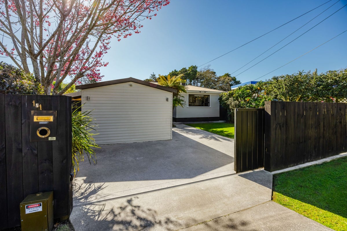 1/1 Clark Road, Pahurehure, Papakura - Carousel 12