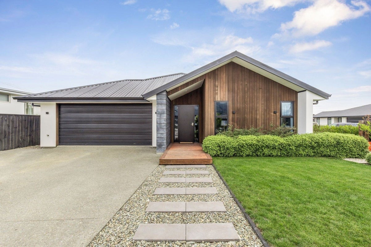 1 Fairmile Road, Richmond, Nelson - Carousel 1