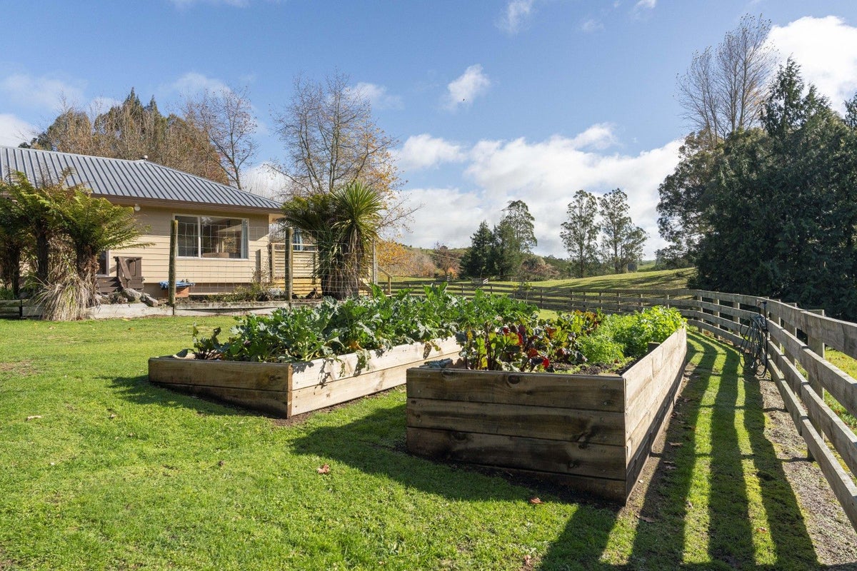 67 Tuhingamata Road, Oruanui, Taupo - Carousel 1