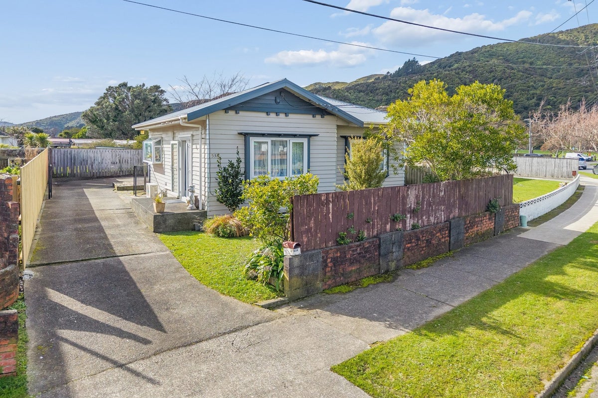 53A Guthrie Street, Waterloo, Lower Hutt - Carousel 1