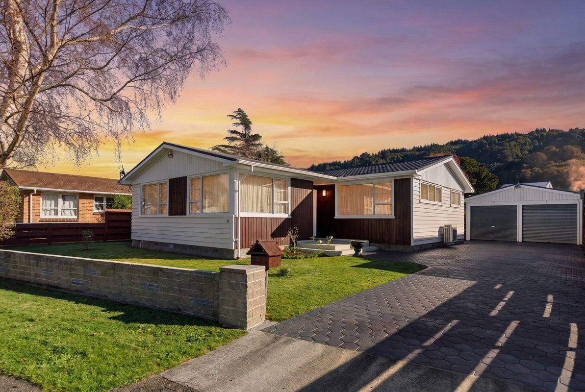 51 Holdsworth Avenue, Trentham, Upper Hutt - Carousel 1