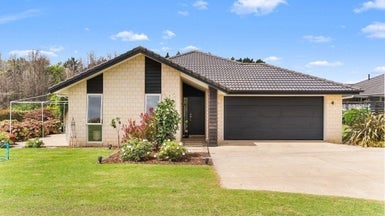 127 Mcrobbie Road, Papakura - Carousel 1