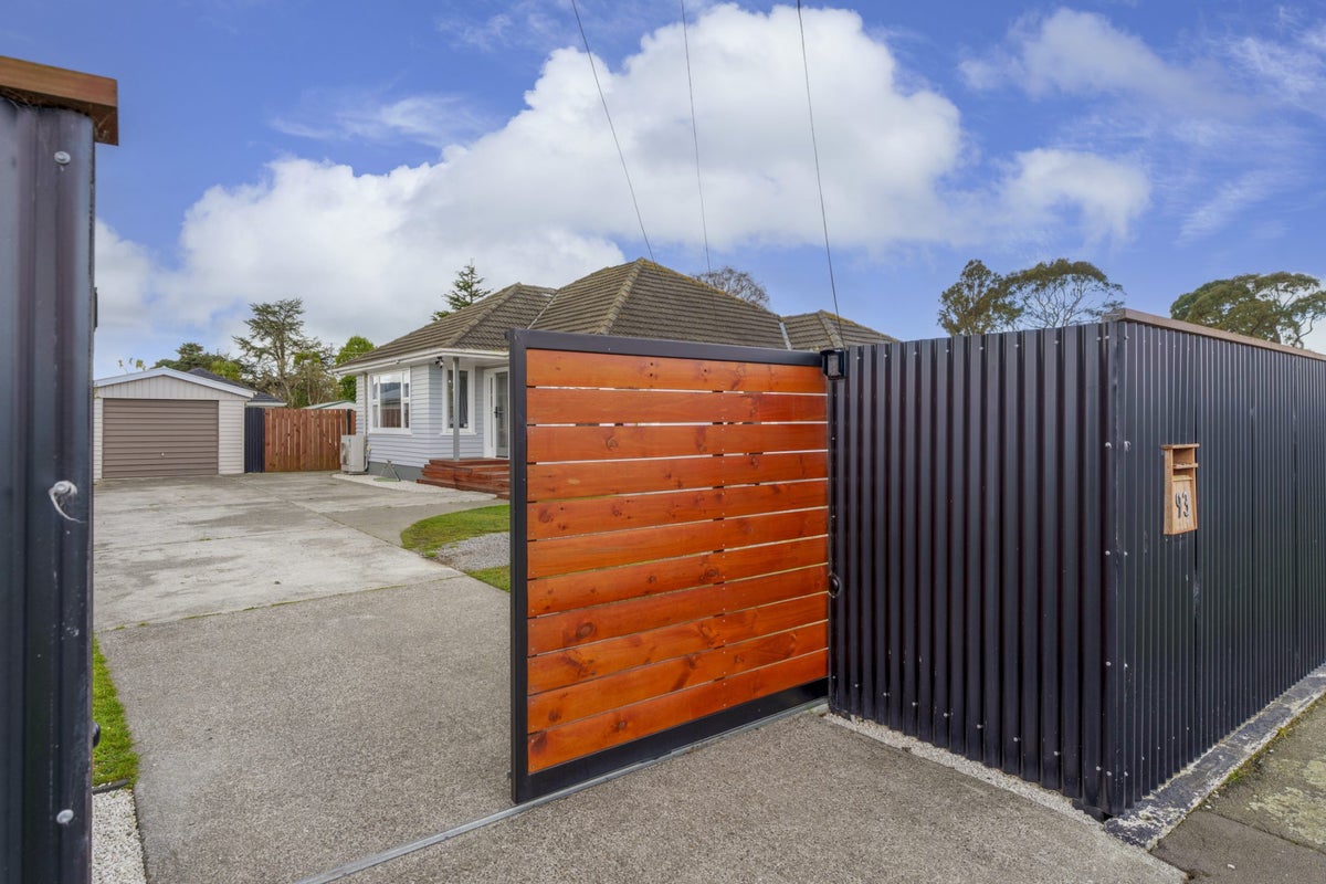 93 Breezes Road, Avondale, Christchurch - Carousel 2