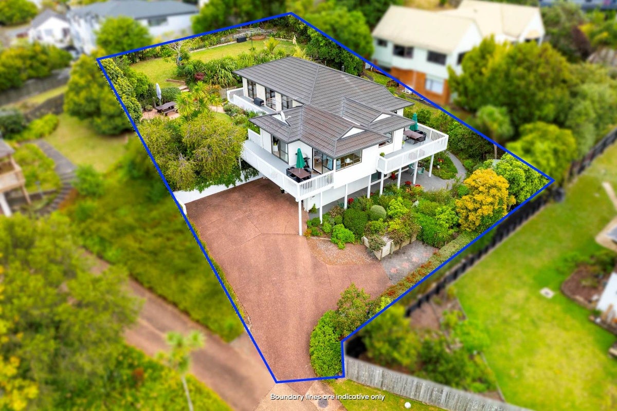 51 Redwing Street, Browns Bay, Auckland - Carousel 1