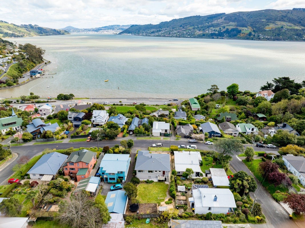 10A Wharfdale Street, Macandrew Bay, Dunedin - Carousel 37