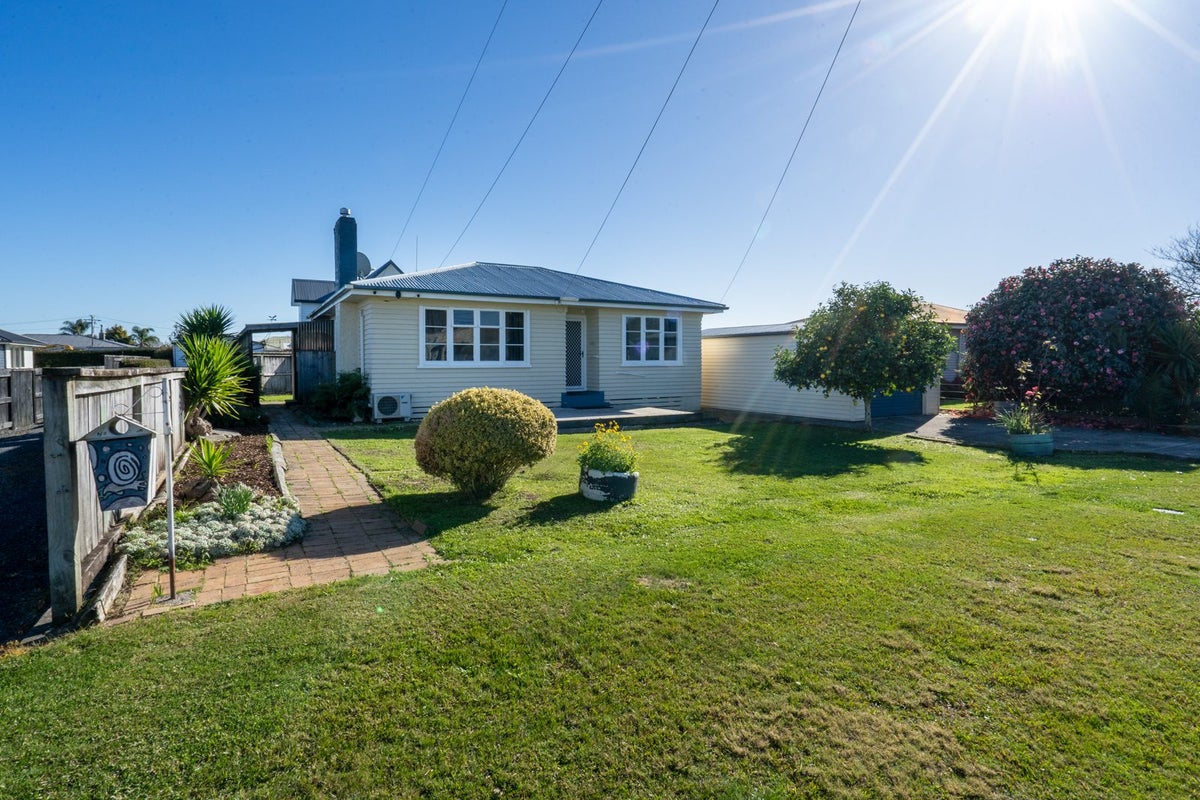 51 Spencer Street, Leamington, Cambridge - Carousel 1