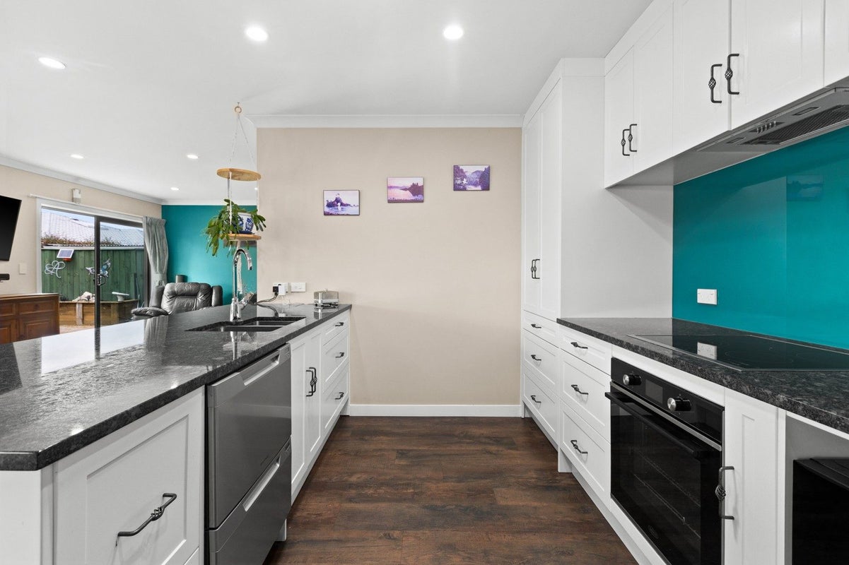 10A Dolbel Street, Taradale, Napier - Carousel 2