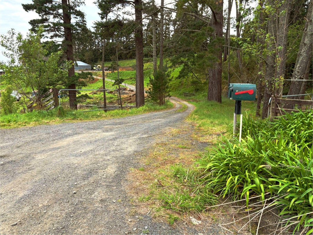 1538 State Highway 2, Whakamarama, Katikati - Carousel 35