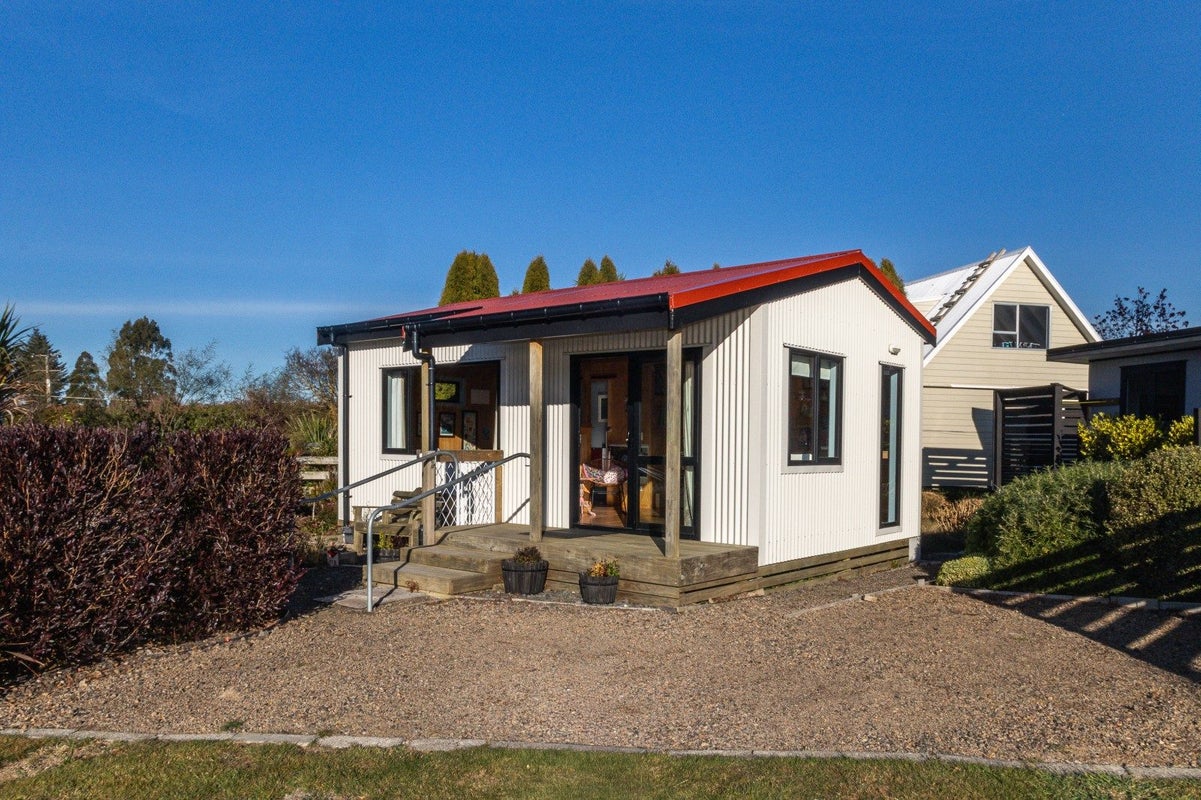 12B Nei street, Rangataua, Ohakune - Carousel 1