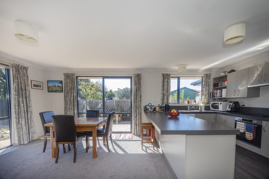 14B Exe Street, Oamaru - Carousel 2