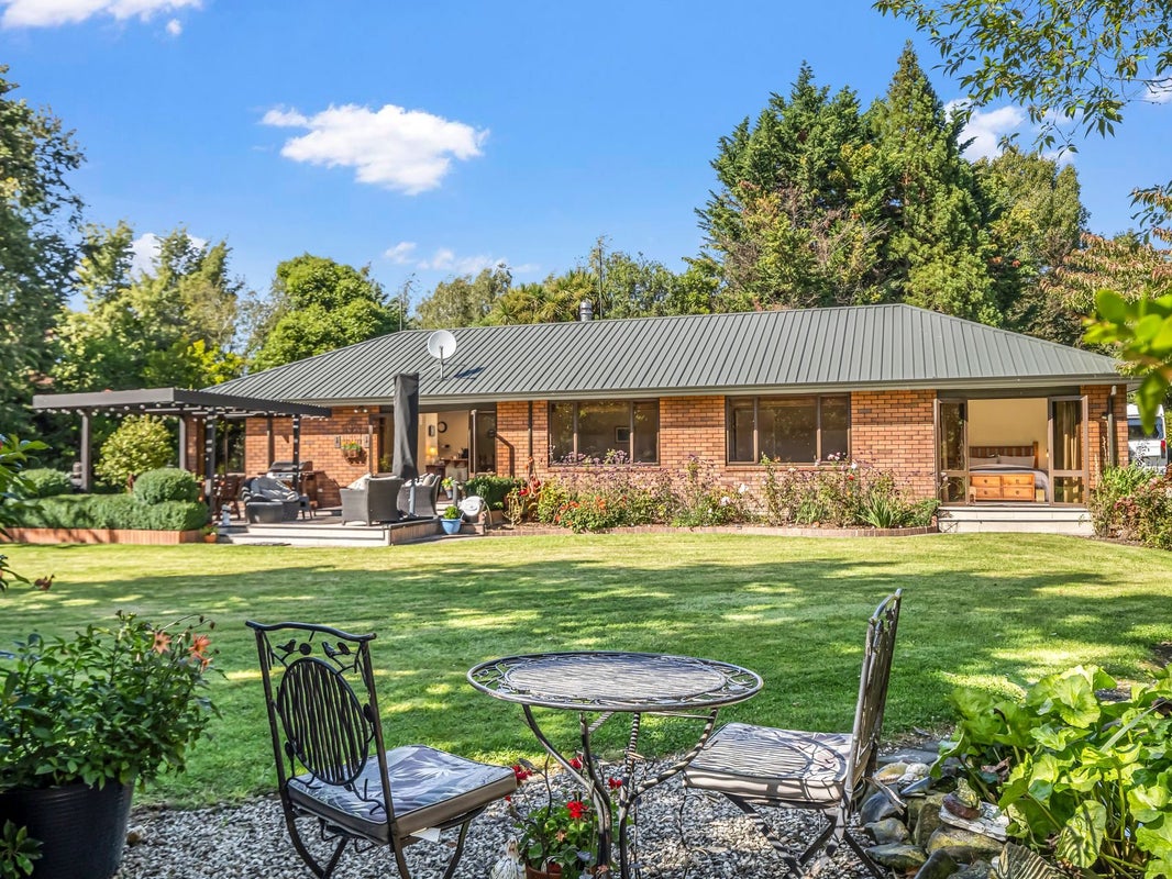 12 Roscrea Place, Swannanoa, Kaiapoi - Carousel 1
