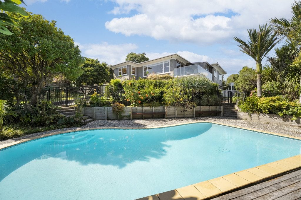 9 Stoneyroyd Gardens, Remuera, Auckland - Carousel 2