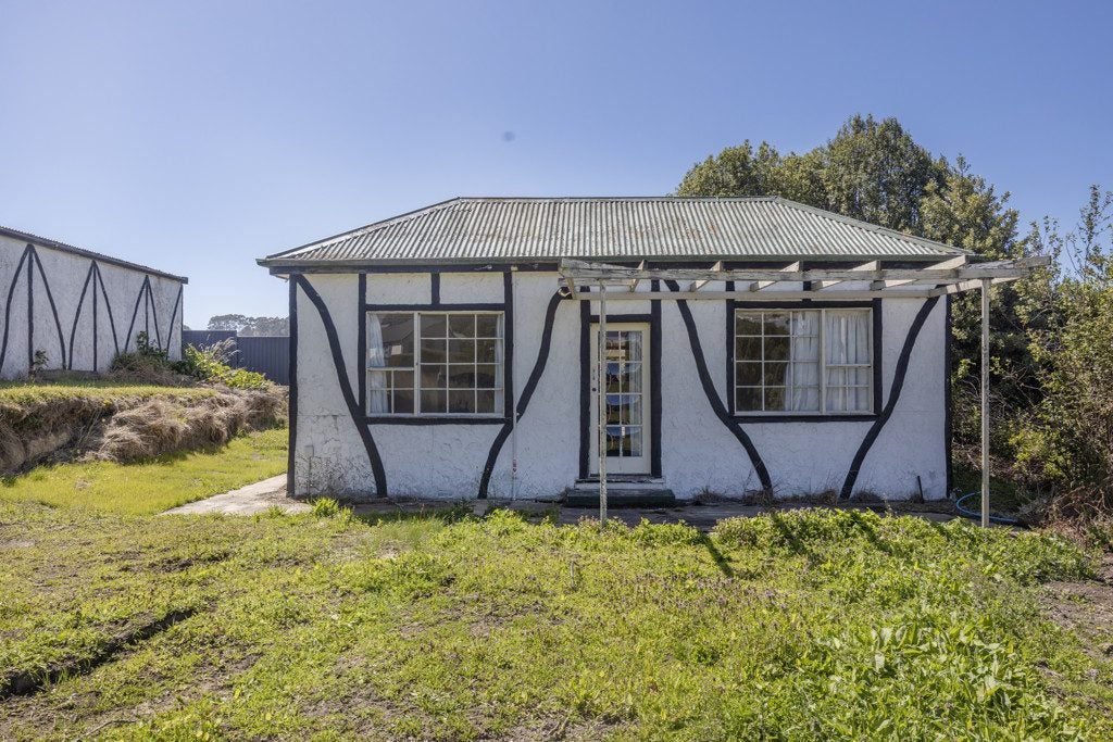 4 Maude Street, South Hill, Oamaru - Carousel 1
