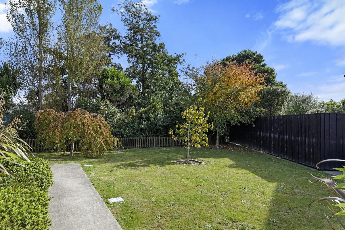 5 Glen Evans Crescent, Fairfield, Lower Hutt - Carousel 18