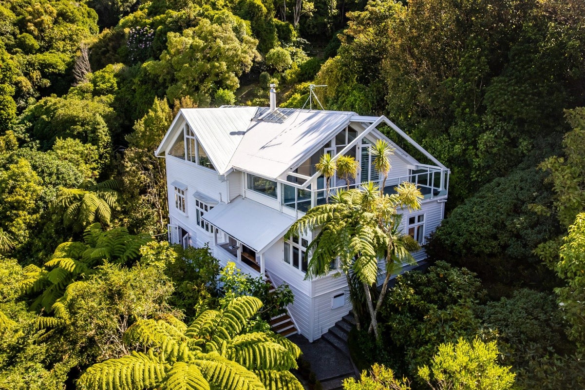 36 Laura Avenue, Brooklyn, Wellington - Carousel 1