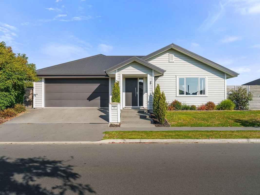 40 Craig Thompson Drive, Lincoln, Lincoln - Carousel 1