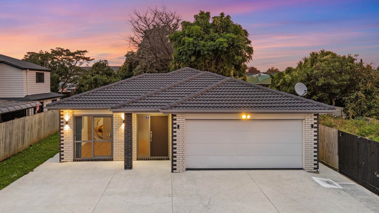 12A Landon Avenue, Mangere East, Auckland - Carousel 1