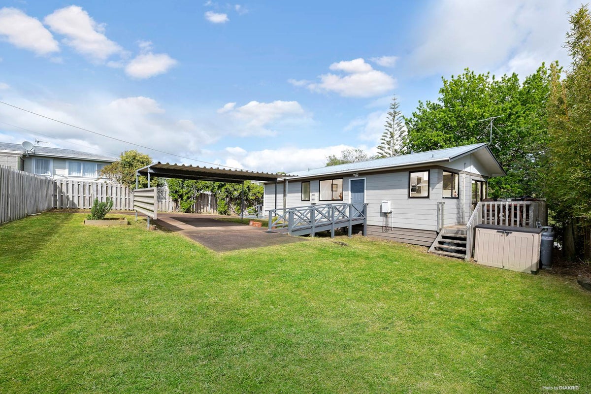 2 Hewlett Road, Massey, Auckland - Carousel 1