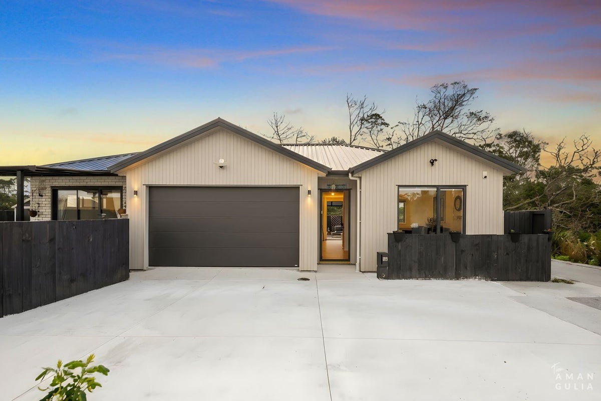 36 Berba Lane, Westgate, Auckland - Carousel 1