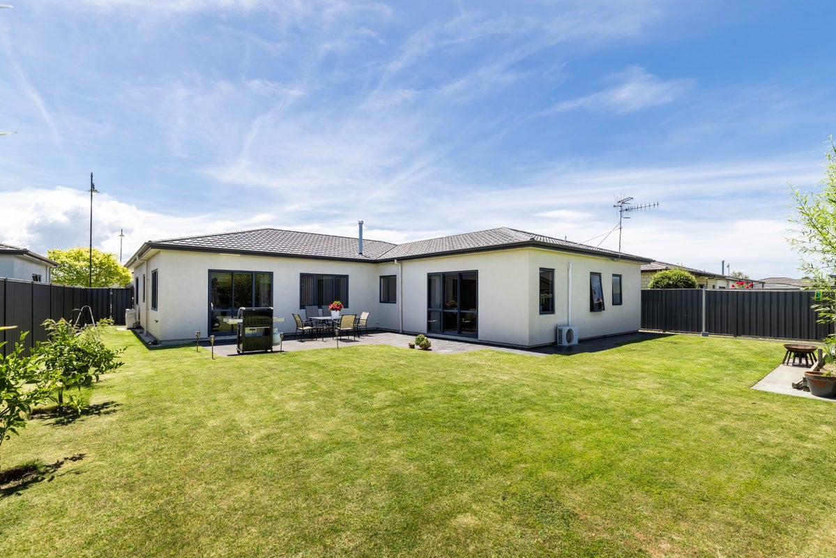 23 Pacific Avenue, Poraiti, Napier - Carousel 16