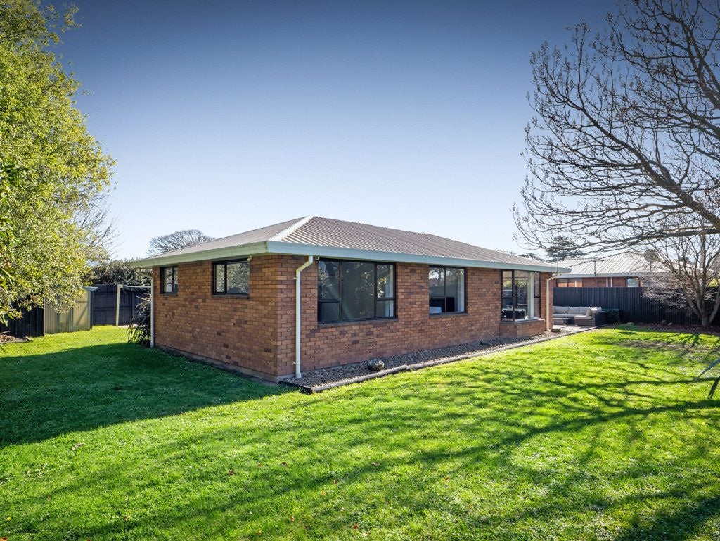 2/4 Banks Street, Templeton, Christchurch - Carousel 16