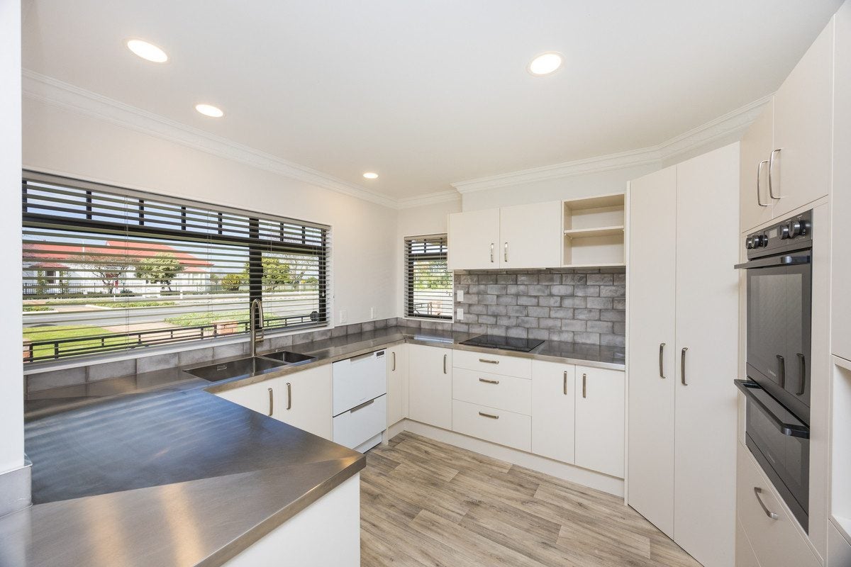 34 Kimbolton Road, Feilding, Feilding - Carousel 2