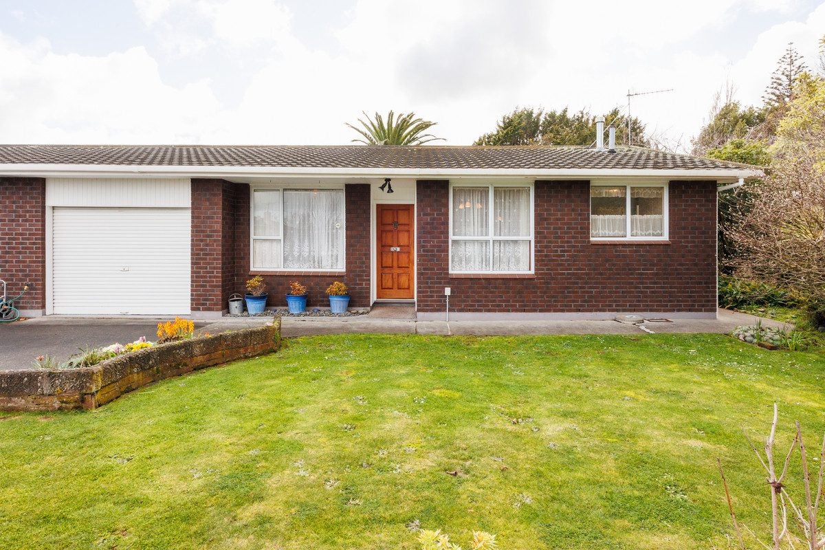 27 Hammond Street, Marton, Marton - Carousel 1
