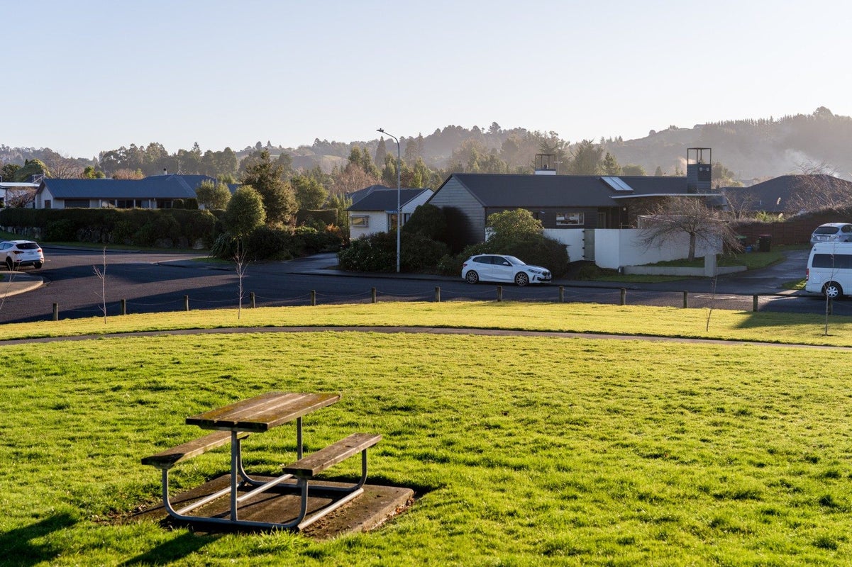 3 Sunninghurst Drive, Fairfield, Dunedin - Carousel 39