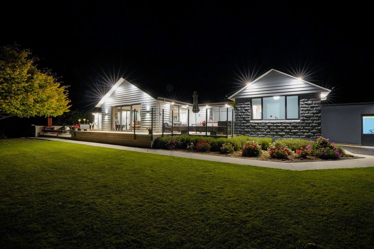 224 Mill Road South, Seaward Bush, Invercargill - Carousel 1