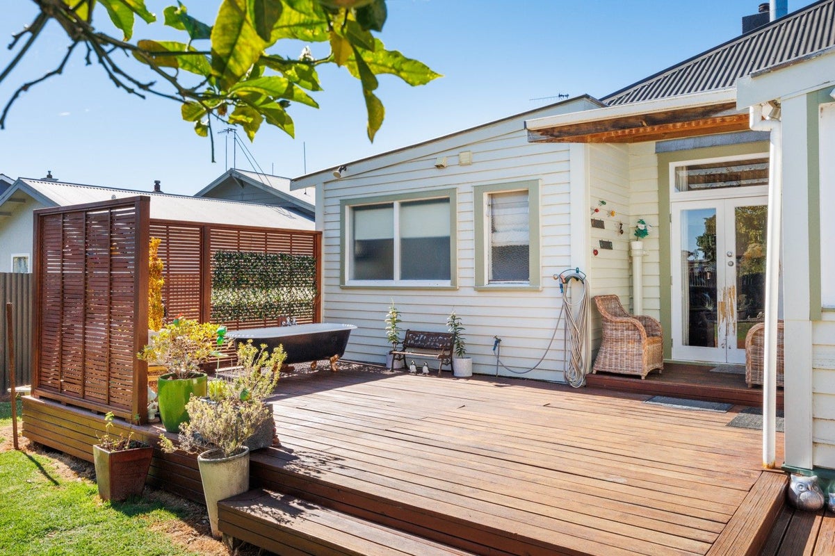 93 Featherston Street, Takaro, Palmerston North - Carousel 1