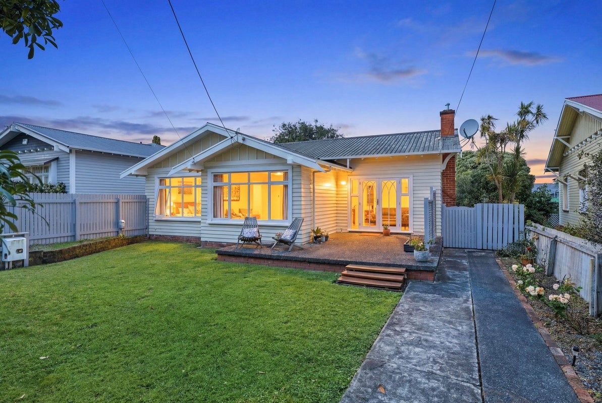 22 Mason Terrace, Gonville, Whanganui - Carousel 1