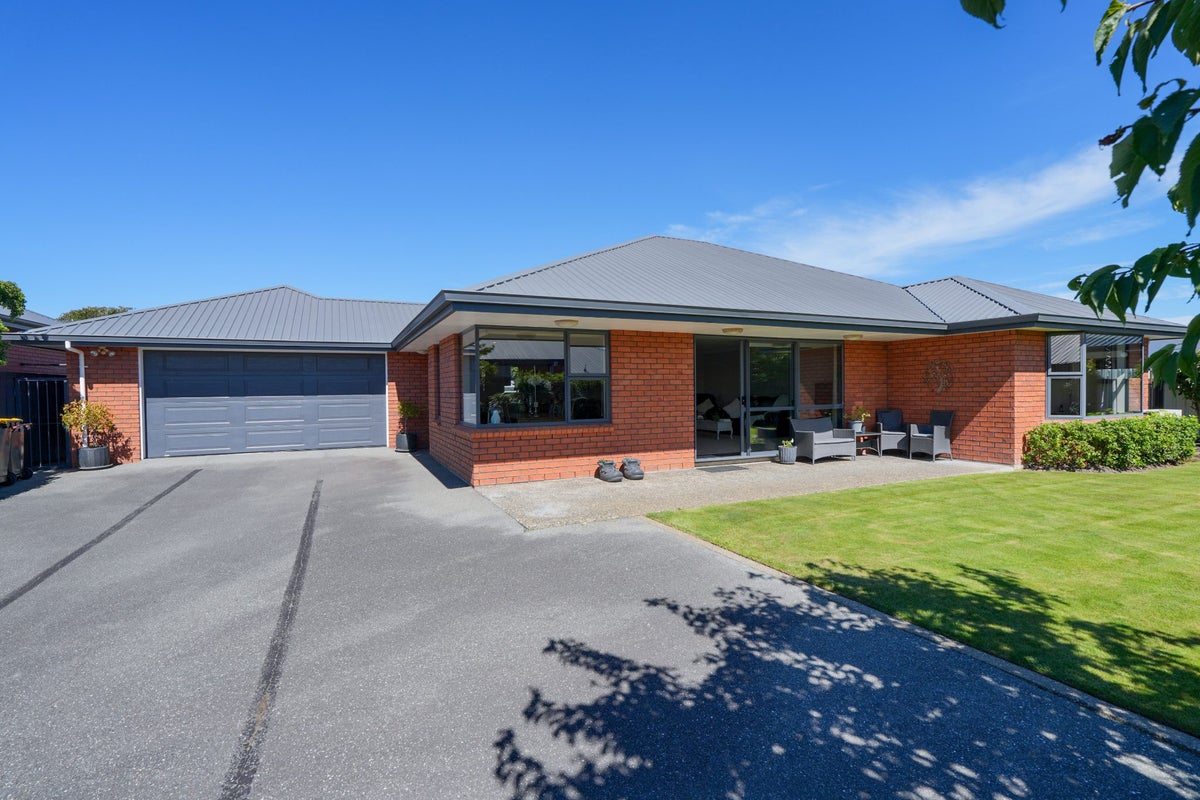 75 Bainfield Road, Waikiwi, Invercargill - Carousel 1