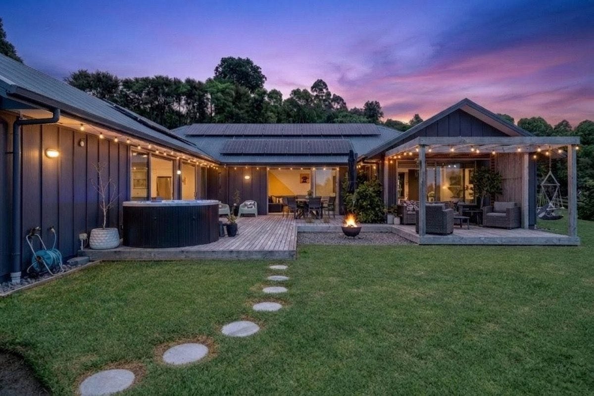 20 Riverstone Drive, Welcome Bay, Tauranga - Carousel 1