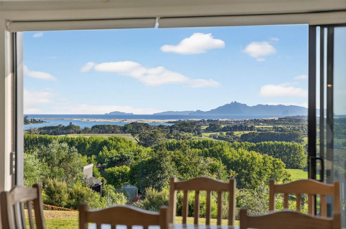 8 Coastview Lane, Mangawhai, Wellsford - Carousel 2