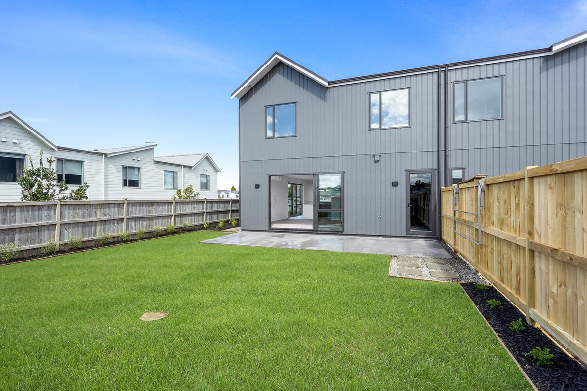 26 Cambie Avenue, Red Beach, Red Beach - Carousel 1