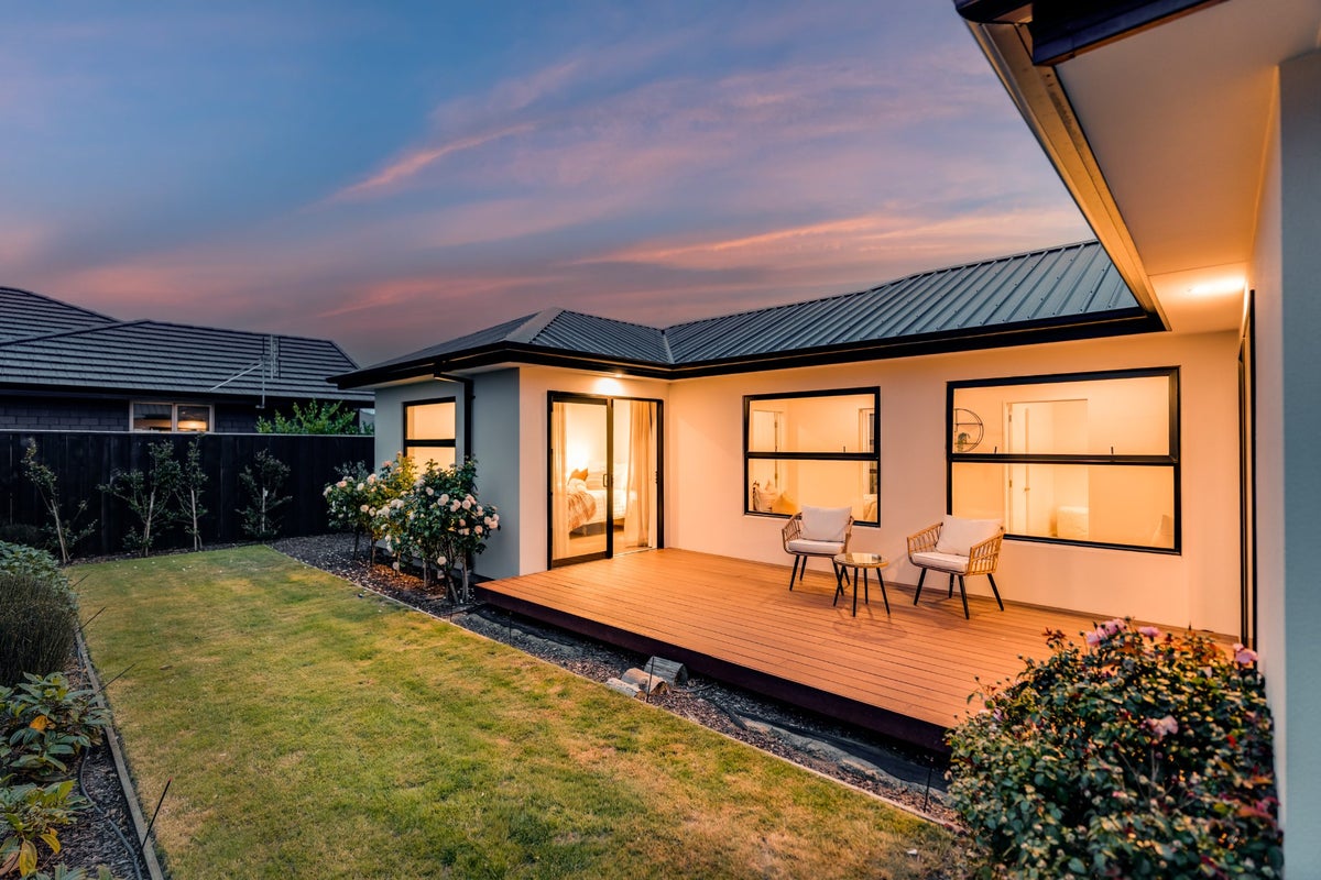 20 Kilmurry Street, Halswell, Christchurch - Carousel 1