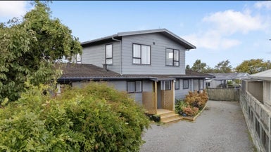 14 Rewa Place, Lansdowne, Masterton - Carousel 1