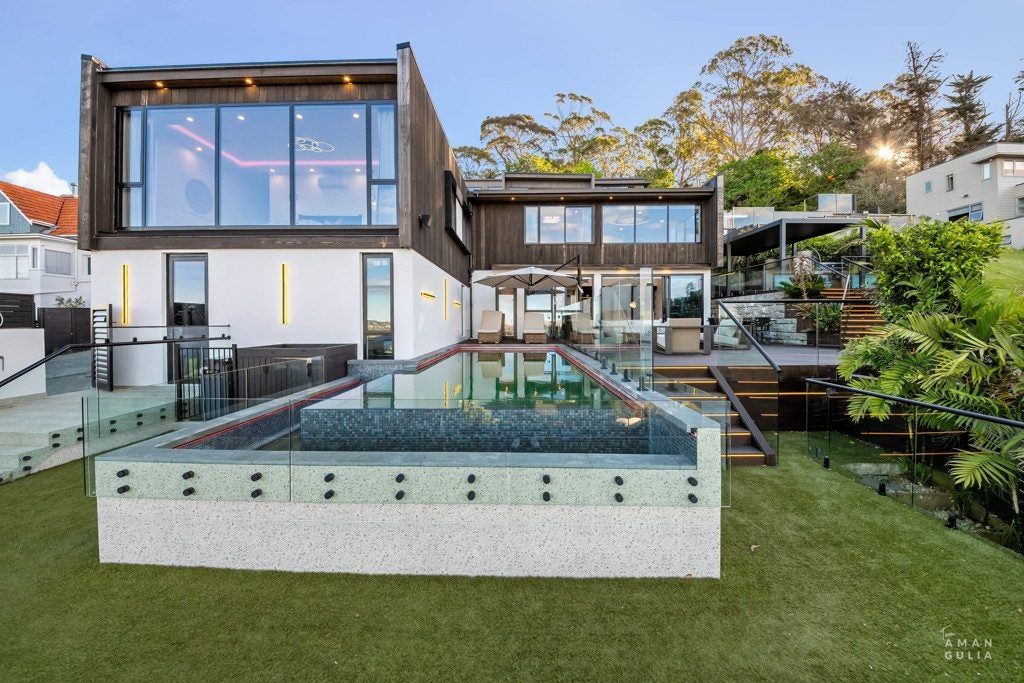 4D Ruarangi Road, Mount Albert, Auckland - Carousel 1