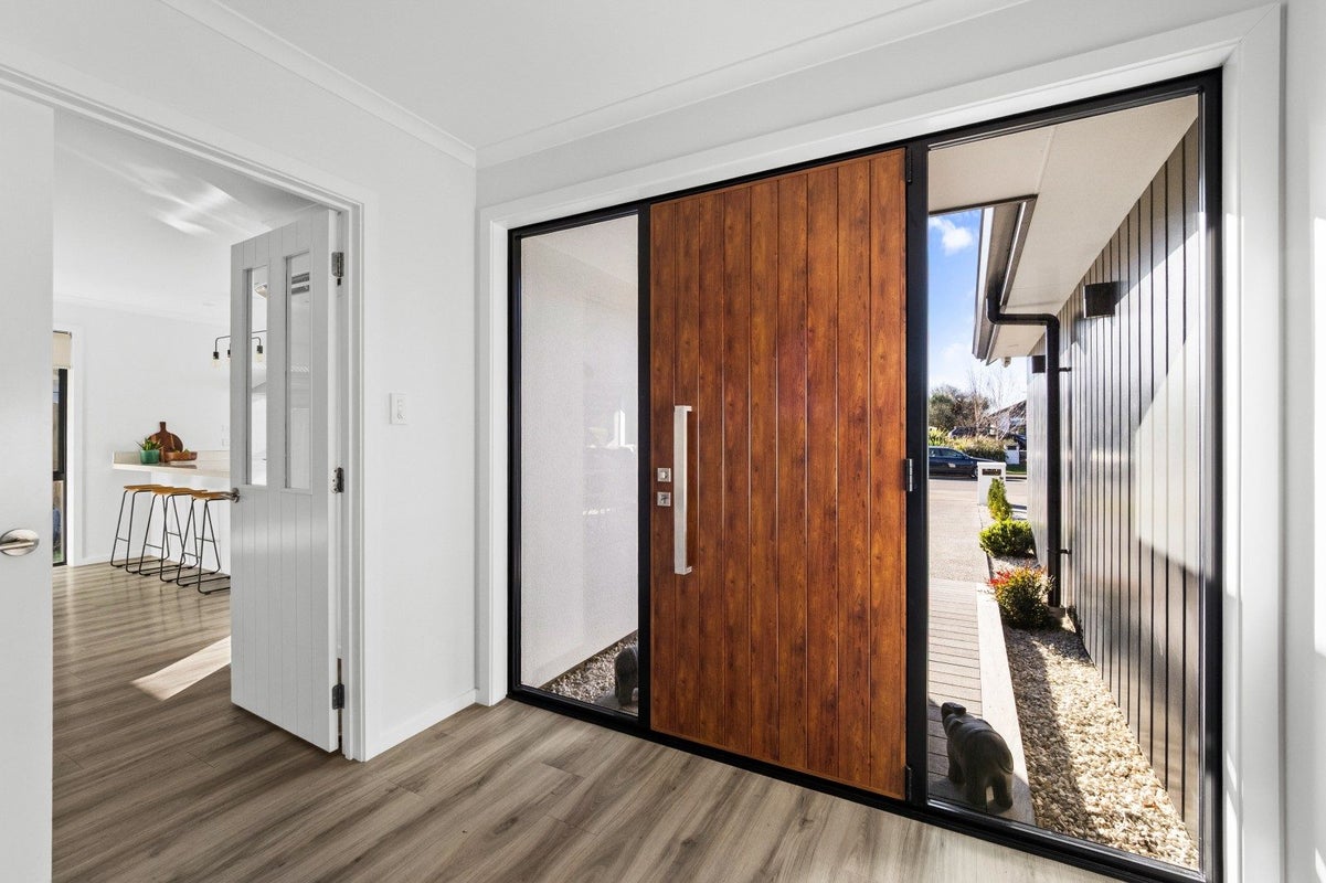 8 Redhaven Rise, Netherby, Ashburton - Carousel 2