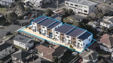 1/55 James Laurie Street, Henderson, Auckland - Carousel 1