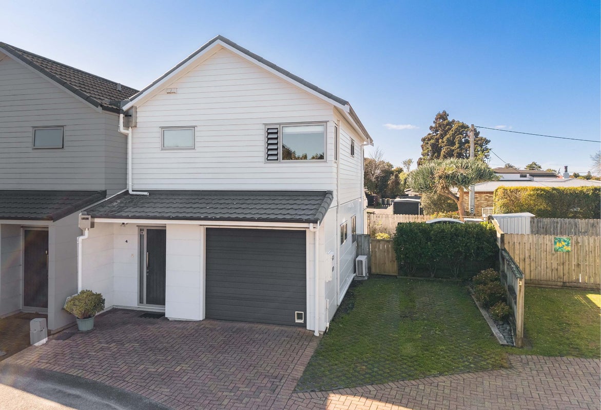 4/103 Swanson Road, Henderson, Auckland - Carousel 1