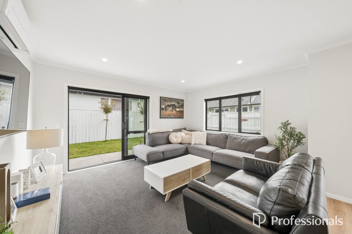 17A Hudson Avenue, Ebdentown, Upper Hutt - Carousel 2